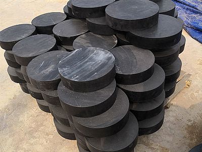 康定市板式橡胶支座由若干层橡胶片与薄钢板经加压硫化